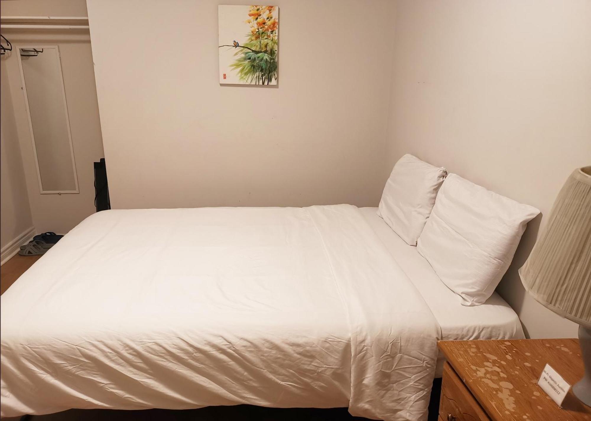 토론토 Cozy Private Rm Heart Of North York Free Parking Full Kitchen Close To Downtown 아파트 외부 사진