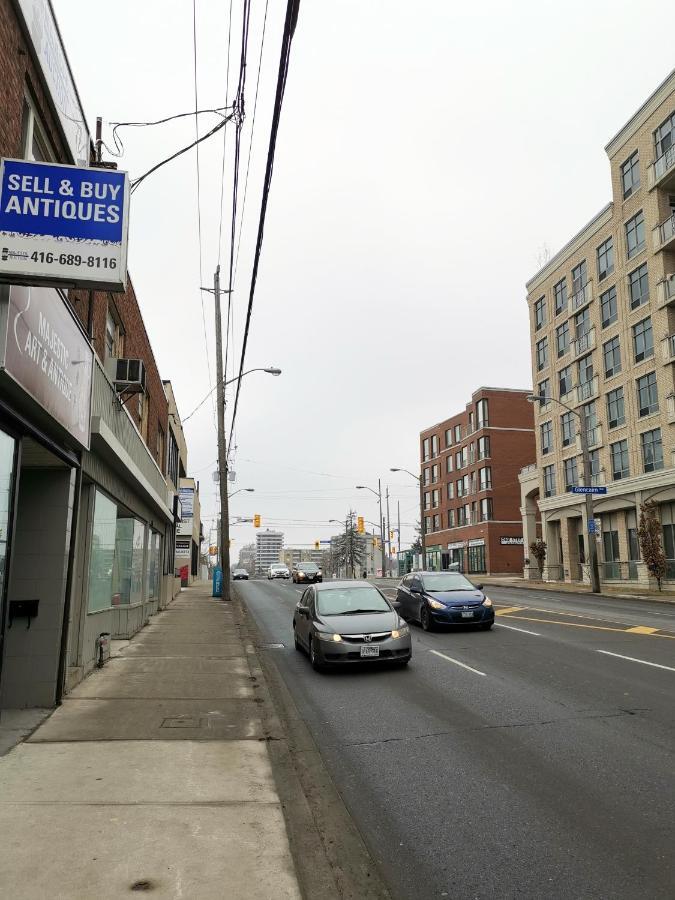 토론토 Cozy Private Rm Heart Of North York Free Parking Full Kitchen Close To Downtown 아파트 외부 사진